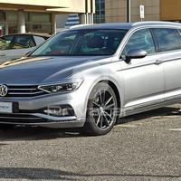 VOLKSWAGEN Passat Variant 2.0 TDI SCR EVO DSG Exec