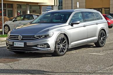 VOLKSWAGEN Passat Variant 2.0 TDI SCR EVO DSG Exec