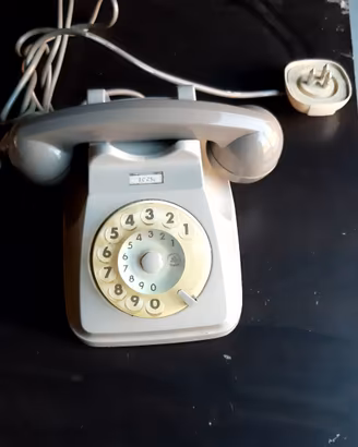 apparecchio telefonico F63