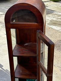 Vetrina  antica in legno . Una vera chicca