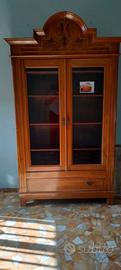 armadio vetrina in legno massello
