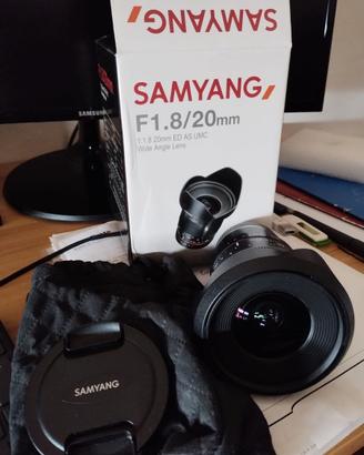 Obiettivo SAMYANG 20 mm f1.8 - Attacco SONY E