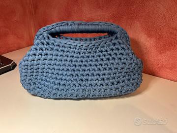 Borsa a mano artigianale – Azzurro Polvere