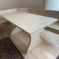Tavolo con giropanca e 4 sedie