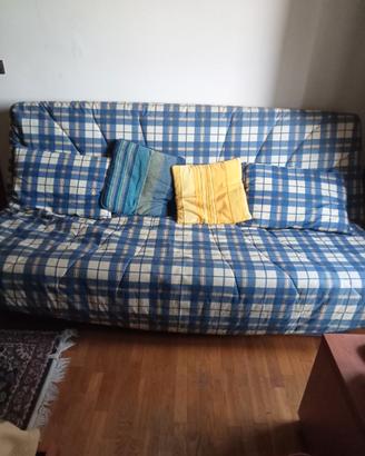 Divano letto con spazio contenitore