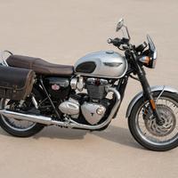 Triumph Bonneville T120 Sped. In tutta Italia