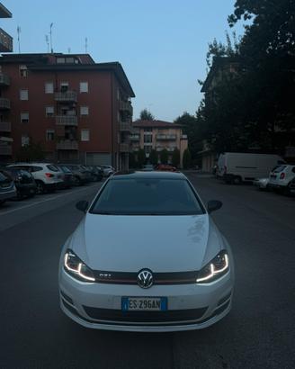 Golf 7 1.6. 110cv 2013
