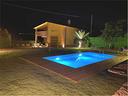 villa-con-piscina-arredata-unifamiliare-5km-dal-ma