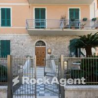 UFFICIO IN COMODO CENTRO/STRAZIO