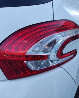 Fanale posteriore destro PEUGEOT 208 del 2012