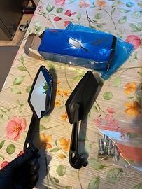 Specchietti moto e scooter