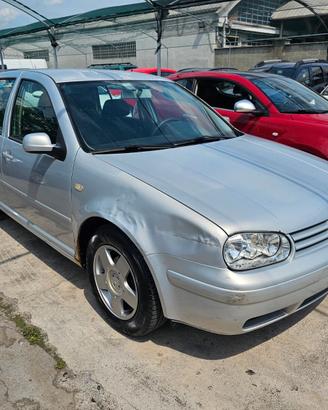 Volkswagen Golf 1.6 5p. Comfortline - NeoPatentati