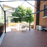 4 LOCALI A PRATO