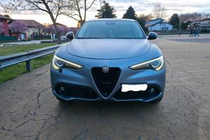 STELVIO WRAPPATA GRIGIO OPACO SATINATO 210CV  Q4