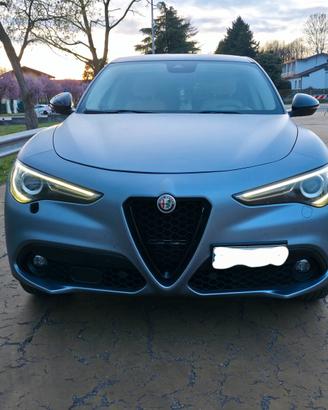 STELVIO WRAPPATA GRIGIO OPACO SATINATO 210CV  Q4