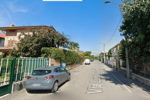 Trilocale a Villasanta-balcone e posto auto