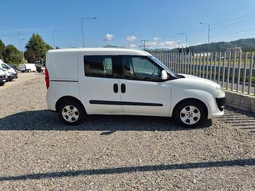 FIAT DOBLO 5 POSTI  AUTOCARRO 
