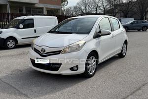 TOYOTA Yaris 1.3 5 porte Lounge