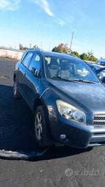 TOYOTA RAV 4 RICAMBI