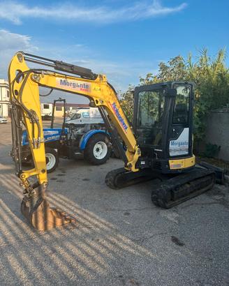 Miniescavatore Yanmar Vio 38 quintali ore 1300