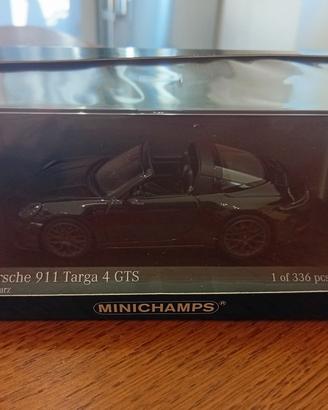 Porsche 911 Targa 4 GTS . 2025. Black. 
