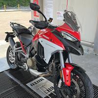 Multistrada V4S travel & radar