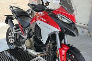 Multistrada V4S travel & radar