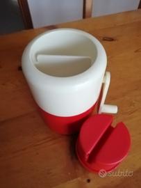 Tritaghiaccio a mano 