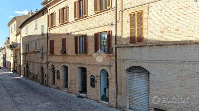 2 LOCALI A OFFIDA