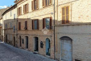 2 LOCALI A OFFIDA