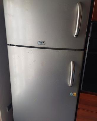 Frigo Rex capiente ma con difetti mostrati in foto