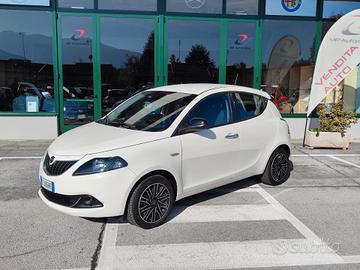 Lancia Ypsilon 1.0 Hybryd Gold 2022