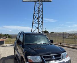 Mitsubishi Pajero 3.2 16V DI-D 3p. GLX my03"