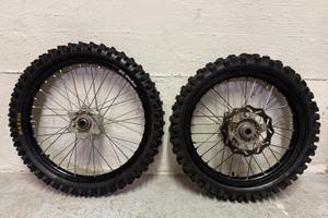 Cerchi KTM cross gommati