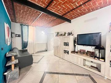 CASA SEMINDIPENDENTE A GASSINO TORINESE