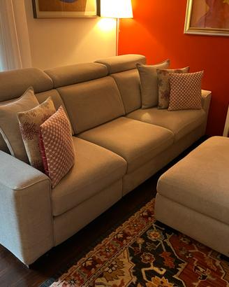 Divano 3 posti con puof