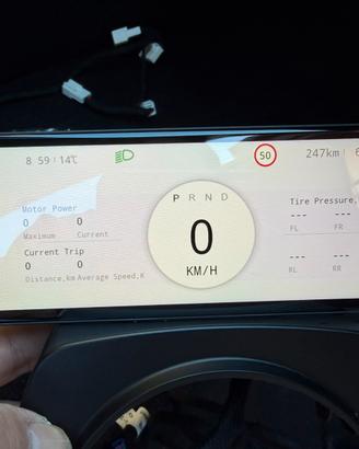 Display aggiuntivo Tesla