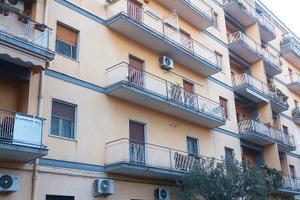 Luminosissimo 5 vani + box via Leopardi