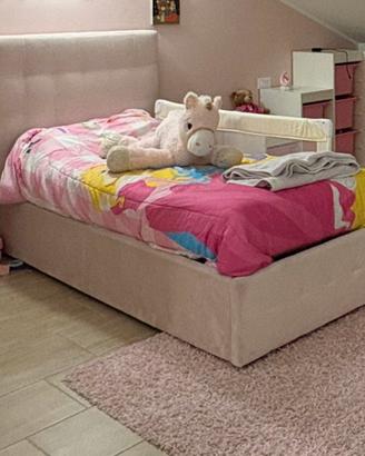 Letto da una piazza con contenitore rosa bimba