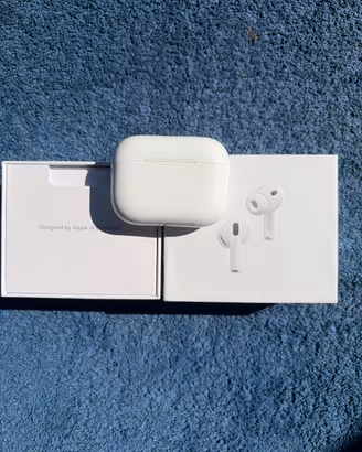 AirPods Pro Apple con custodia di ricarica