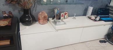 parete soggiorno di  qualità 