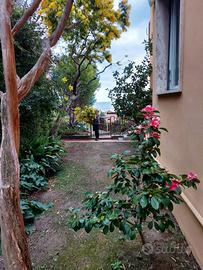 Varazze Trilocale con giardino Centrale Vista Mare