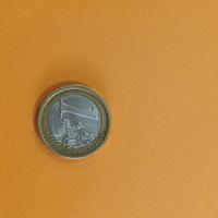 Moneta da 1 euro con errori di coniatura