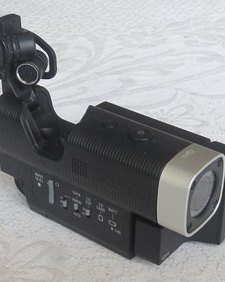 ZOOM Q4 HANDY RECORDER Videocamera + Accessori