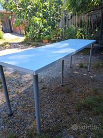 scrivania bianca IKEA linnmon