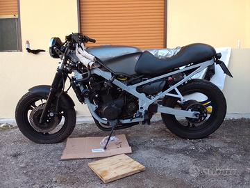 Kawasaki Gpz 500s (naked/cafè)