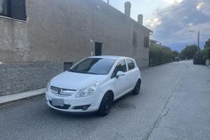 Opel corsa 1.2 benzina/GPL
