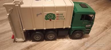 Camion BRUDER spazzatura