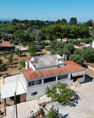 VILLA SINGOLA A POLIGNANO A MARE