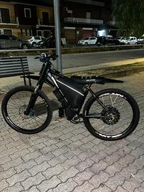 Trattabile ebike 3000w 72v 80a perfette condizioni